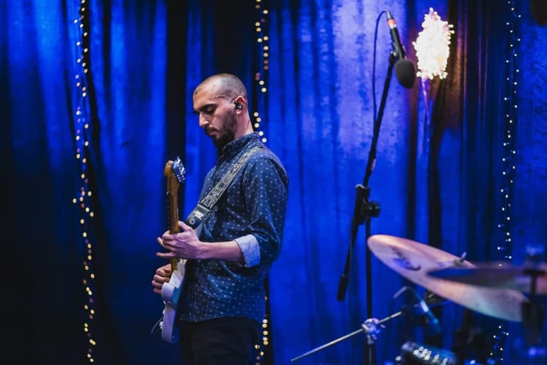 Kostas Sampanis - Gitarrist*in aus Hamburg Galeriebild von Kostas Sampanis - Gitarrist*in aus Hamburg