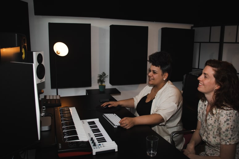 Galeriebild von RUSNAM - Musikproduzentin aus Berlin