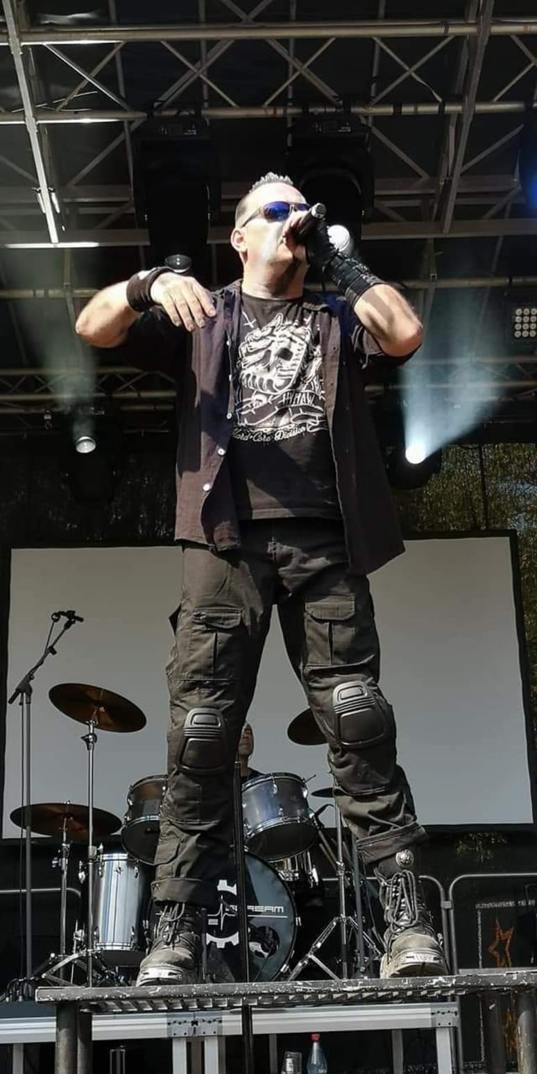 Galeriebild von Alex Pest - Sänger*in aus Radeberg