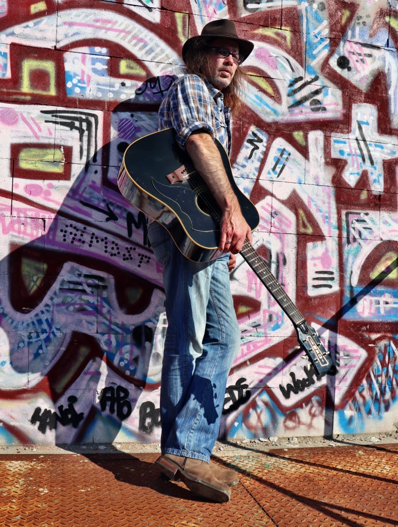 Galeriebild von Tommy Lenski - Songwriter*in aus Hamburg