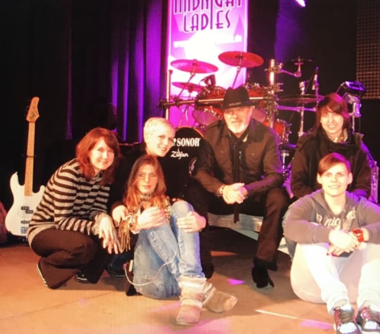 Magic Kurt - Singer from Arnoldstein Gallery image from Magic Kurt - Singer from Arnoldstein