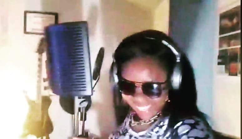 Galeriebild von Nadese Schuhmacher -Duwe - Singer-Songwriter*in aus Böblingen