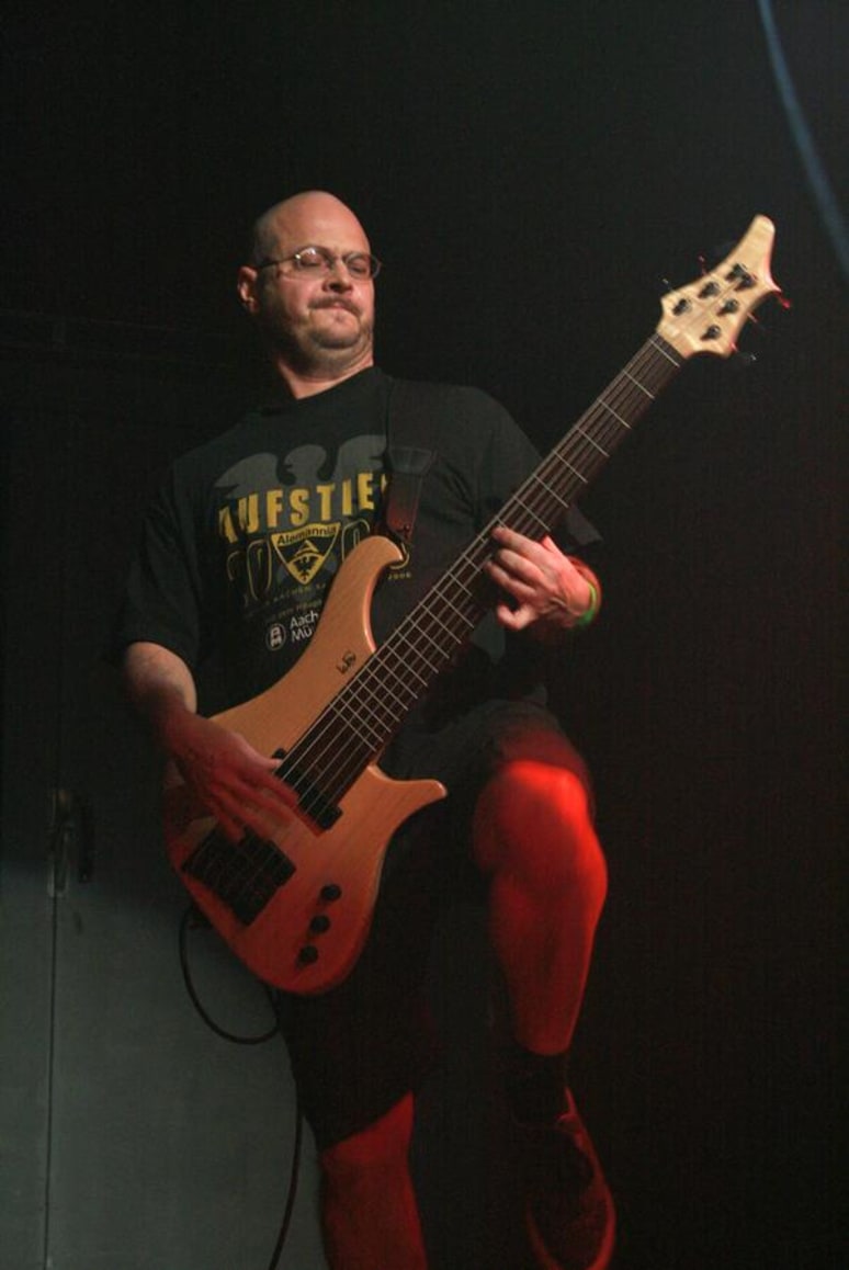 Marc Blum - Bassist aus Aachen Galeriebild von Marc Blum - Bassist aus Aachen