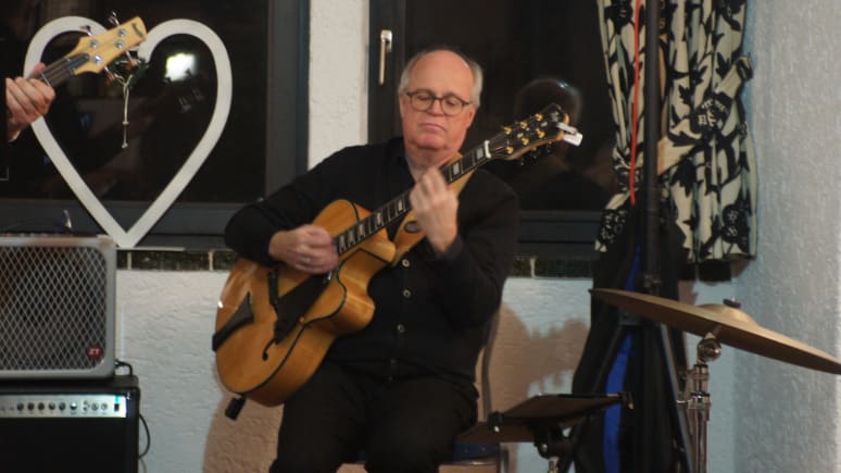 Galeriebild von Wolfgang - Gitarrist aus Bornheim