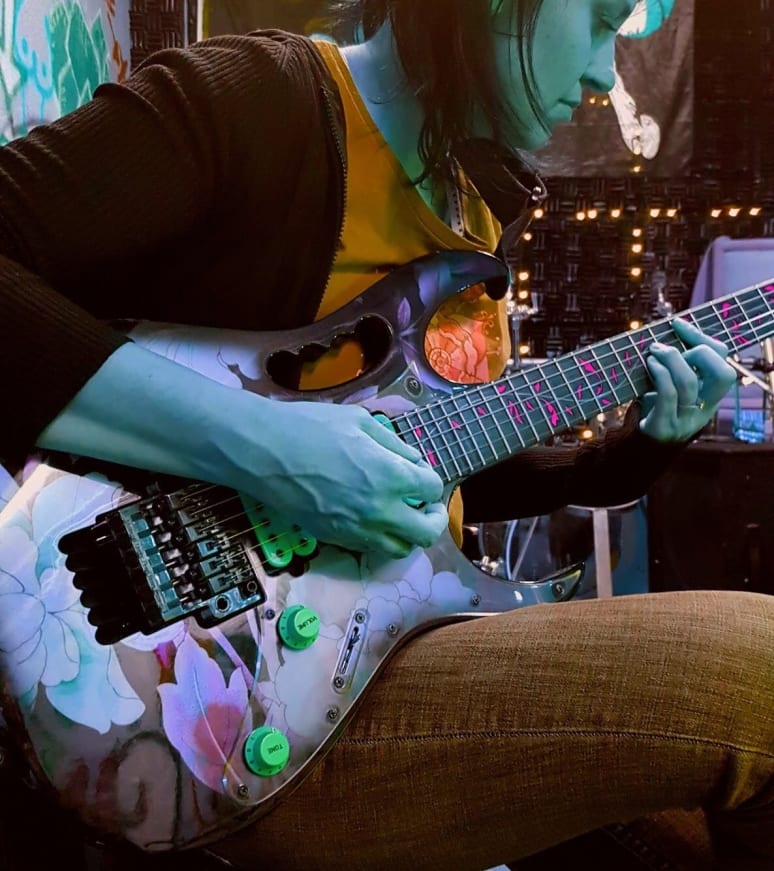 Galeriebild von Leigh Globisch - Singer-Songwriterin aus Berlin