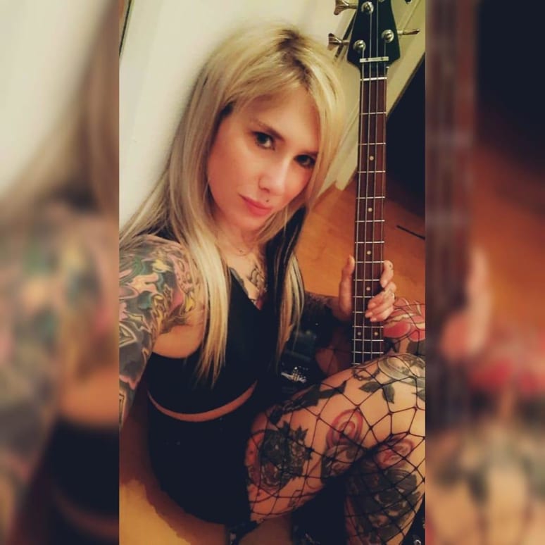 Galeriebild von Mel Metzger - Bassistin aus Wiesloch