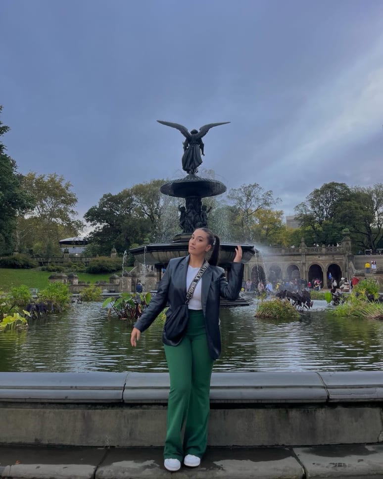 Galeriebild von Clara Amado - Sängerin aus New Rochelle