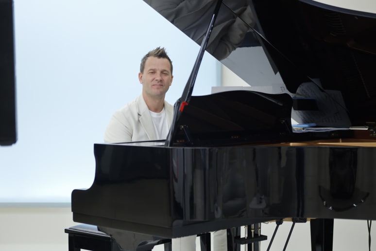 Galeriebild von Eugene Kazantsev - Keyboarder*in aus Beverstedt