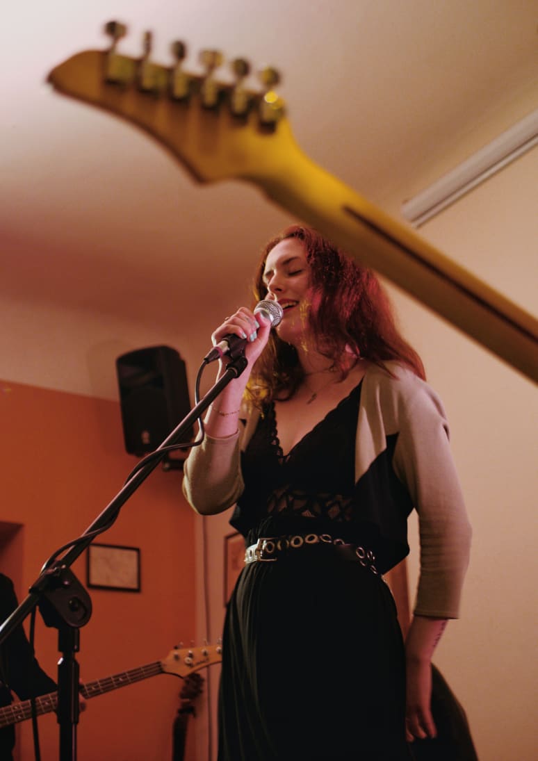 Gallery image from Ola - Singer from Vienna