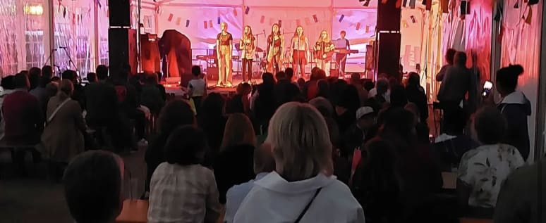 Jael - Singer from Ettingen Gallery image from Jael - Singer from Ettingen