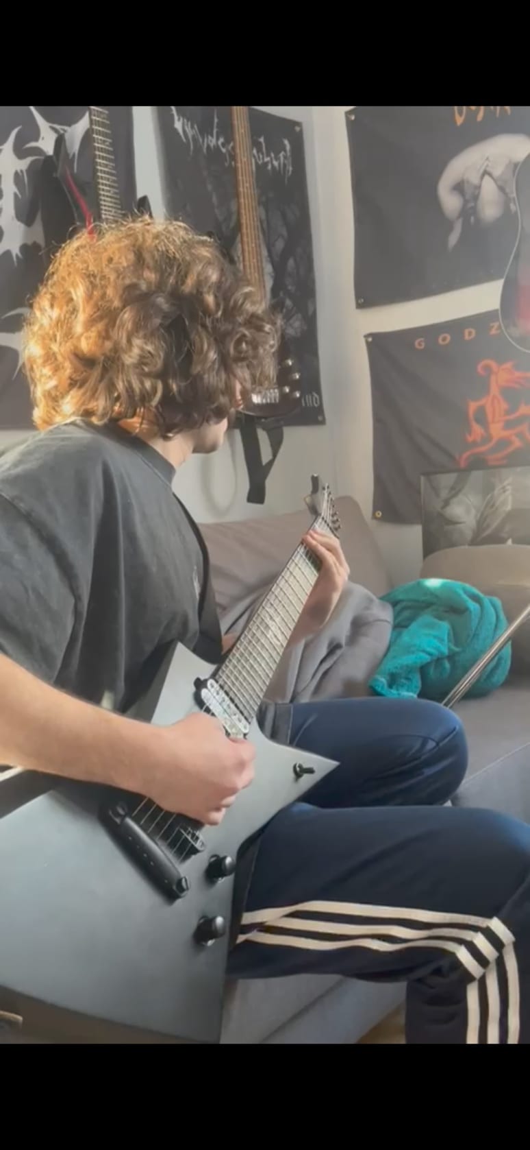 Galeriebild von Nils - Gitarrist aus Büdingen