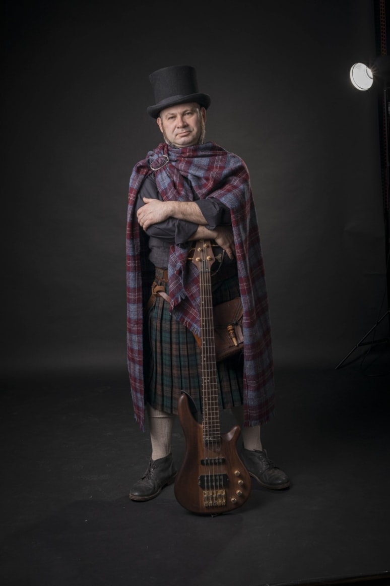 Galeriebild von Yevhen Hlinskyi - Bassist aus Wien