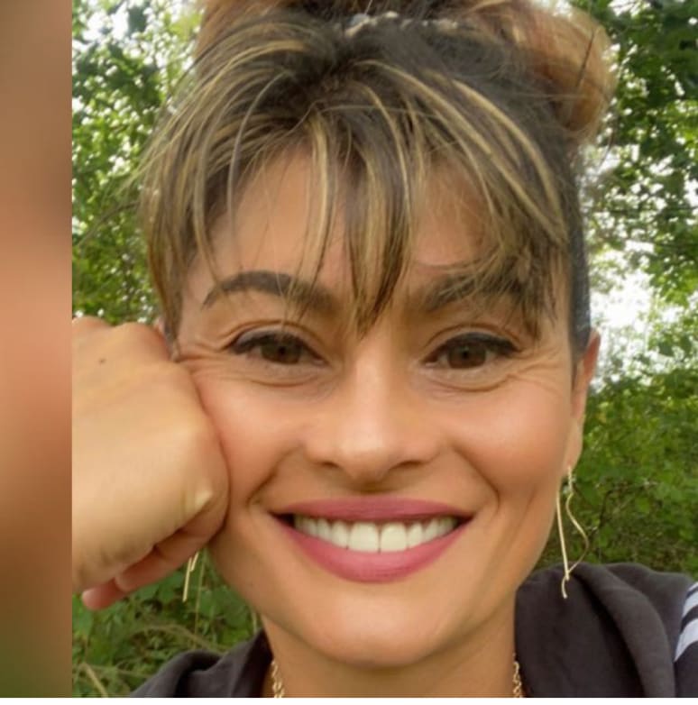 Dell - Sängerin aus Groß-Umstadt Galeriebild von Dell - Sängerin aus Groß-Umstadt