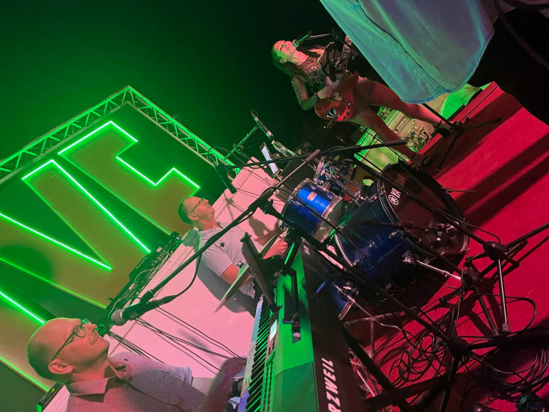 Galeriebild von Hanni Osmanaj - Bassistin aus Fürth