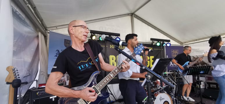 Galeriebild von Die Wüstenblumen - Manager*in aus Weilheim an der Teck