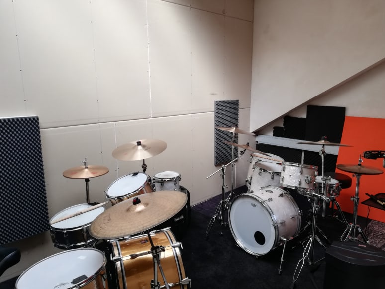 Christoph Santiago - Schlagzeuger aus Kirchheim unter Teck Galeriebild von Christoph Santiago - Schlagzeuger aus Kirchheim unter Teck