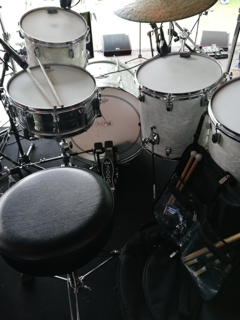 Christoph Santiago - Schlagzeuger aus Kirchheim unter Teck Galeriebild von Christoph Santiago - Schlagzeuger aus Kirchheim unter Teck