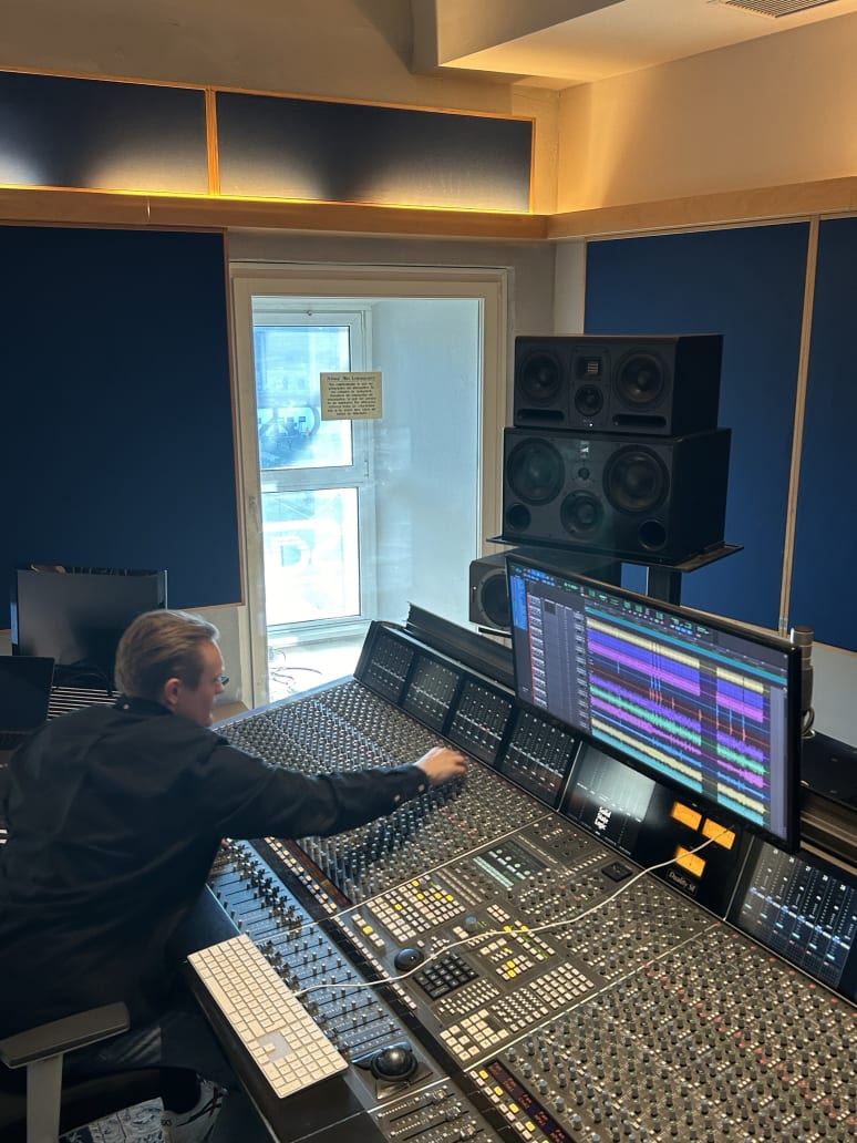 Galeriebild von Cris Sveric - Künstler aus Hamburg