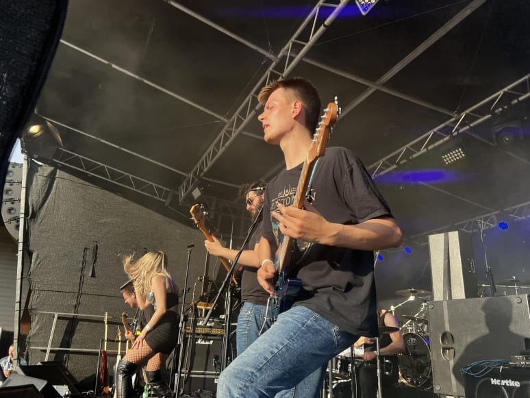 Galeriebild von Valentyn S. - Gitarrist aus Darmstadt