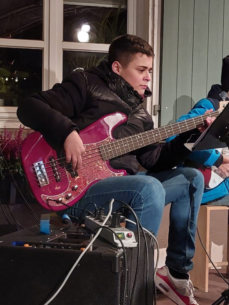 Galeriebild von Fabian Decker - Bassist aus Hilpoltstein