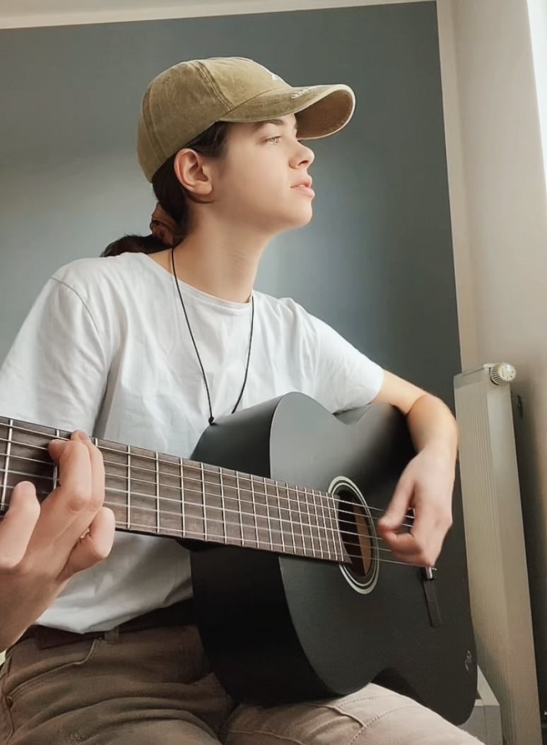 Lina Lisann - Singer-Songwriterin aus Potsdam Galeriebild von Lina Lisann - Singer-Songwriterin aus Potsdam