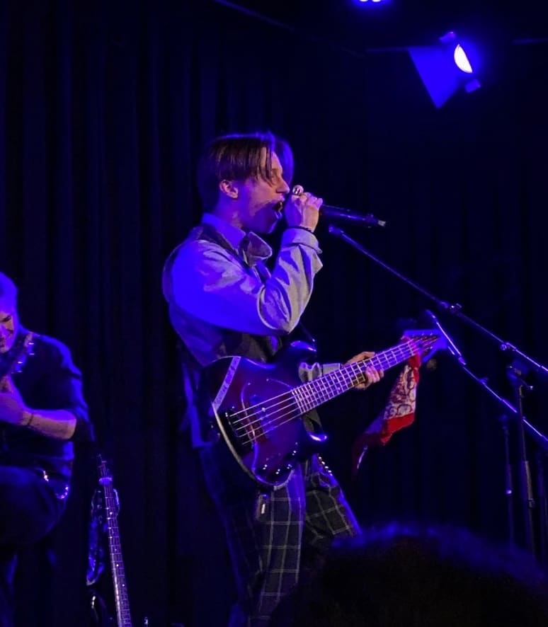 Galeriebild von Dylan - Bassist aus St. Gallen