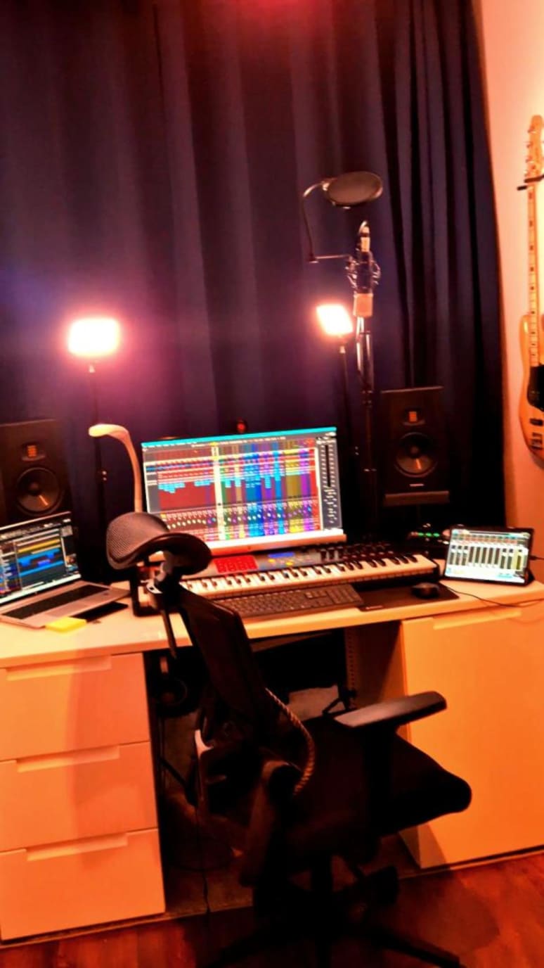 Andreas Stürz - Musikproduzent aus Berlin Galeriebild von Andreas Stürz - Musikproduzent aus Berlin