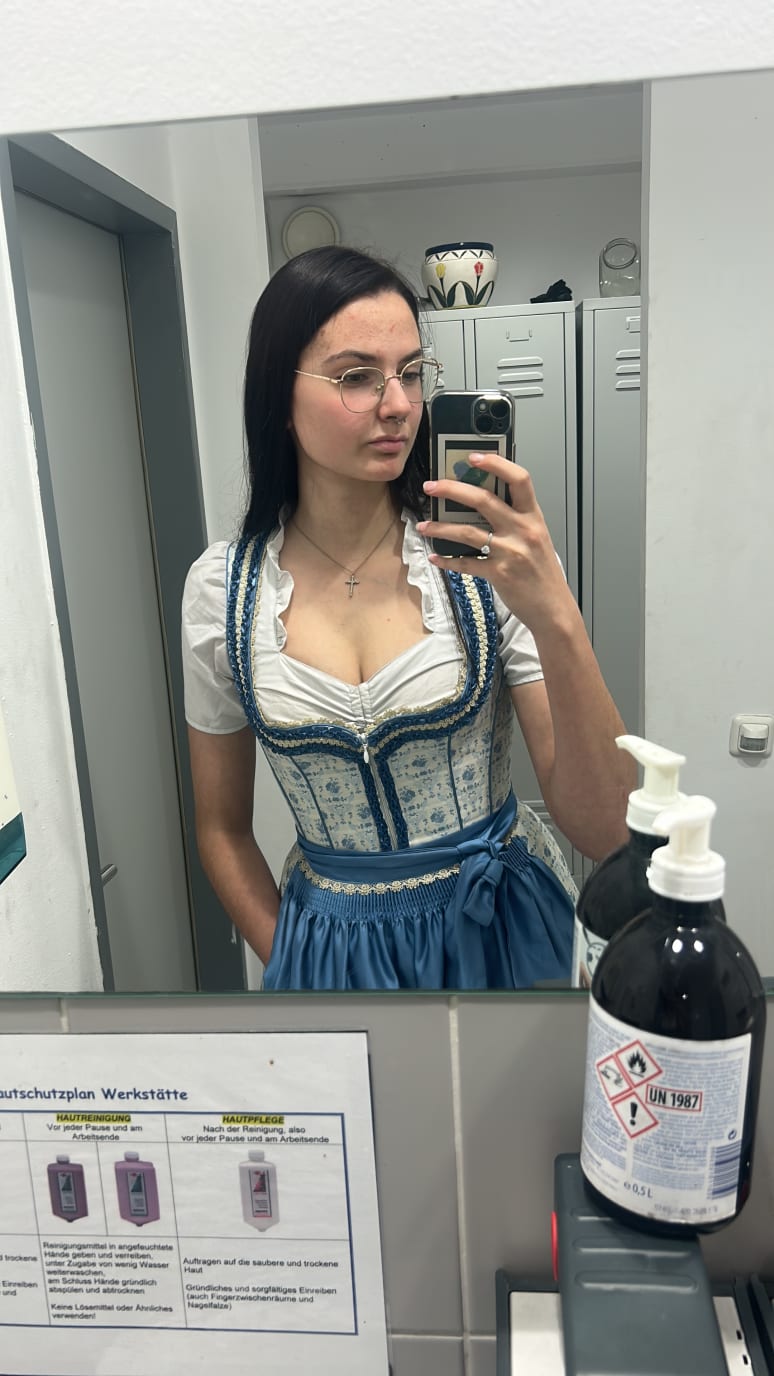 Laura Unter - Sängerin aus Linz Galeriebild von Laura Unter - Sängerin aus Linz