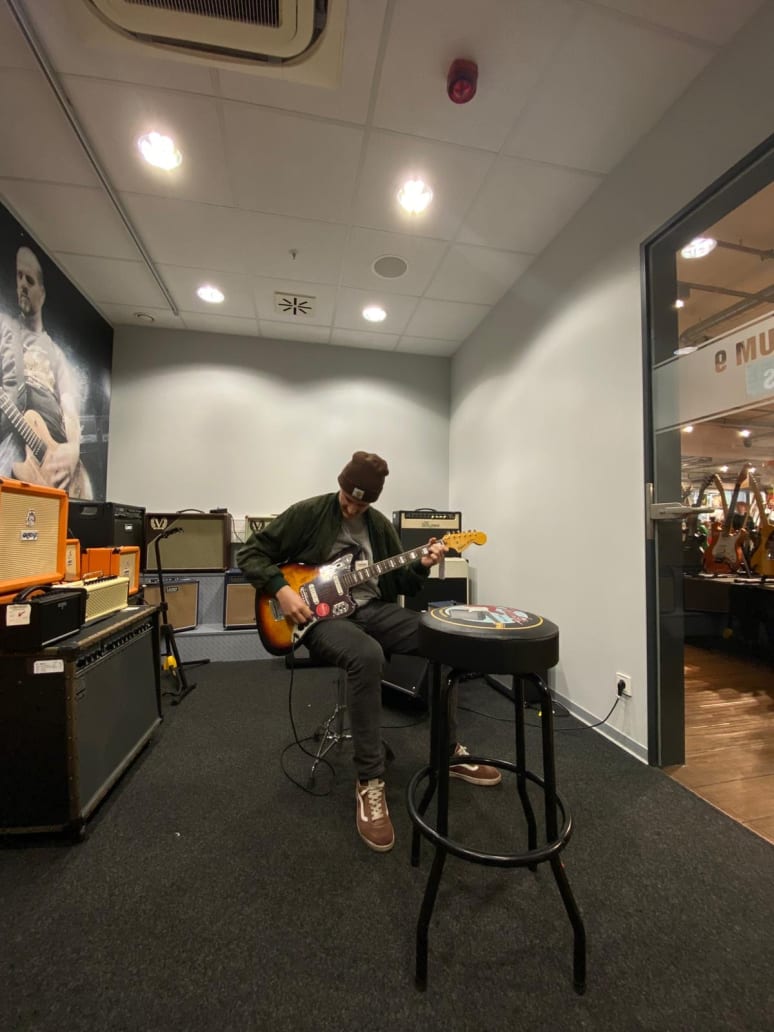 Galeriebild von Henrik - Gitarrist aus Trier