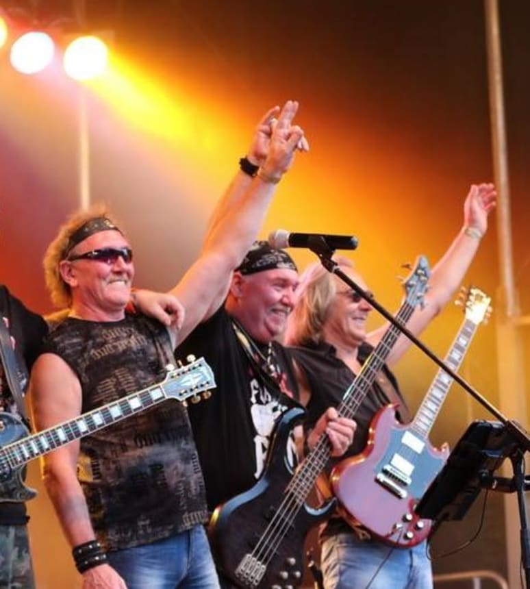 Galeriebild von ( Fit ) Wilfried Kimpel - Gitarrist aus Duisburg