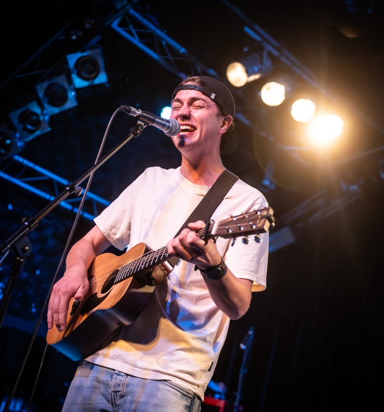 Mattis Brodersen - Künstler*in aus Oldsum Galeriebild von Mattis Brodersen - Künstler*in aus Oldsum