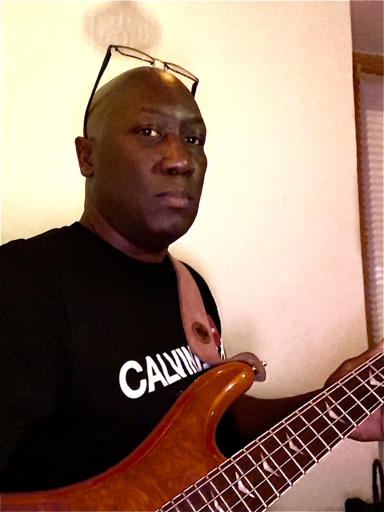 Charles - Bassist aus Erding Galeriebild von Charles - Bassist aus Erding