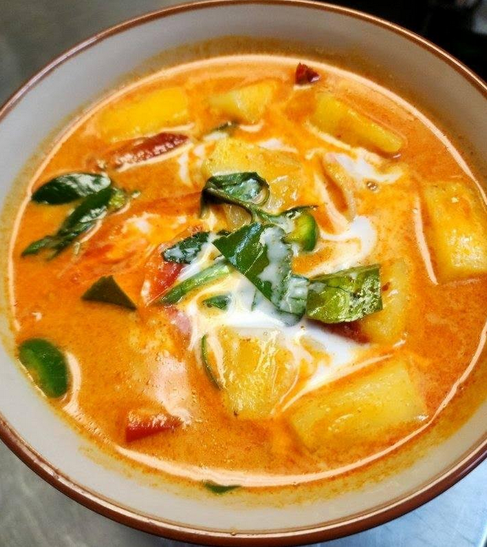 Pineapple Curry