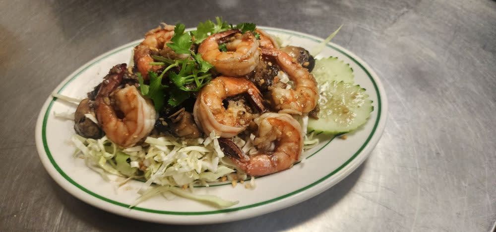 Garlic & Pepper (Lunch Special)