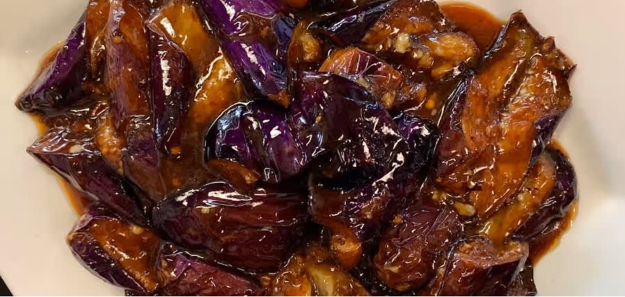 20. Stir-Fried Eggplant茄子