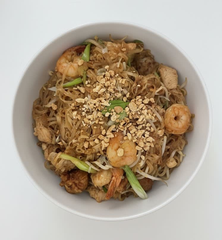 Pad Thai Wonton, Chicken and Shrimp