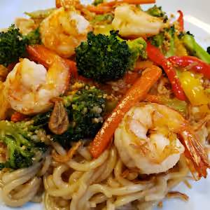 C13. Shrimp Stir-Fried Noodle