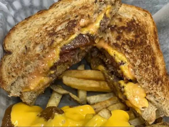 Pattie Melt - W/ Fries 