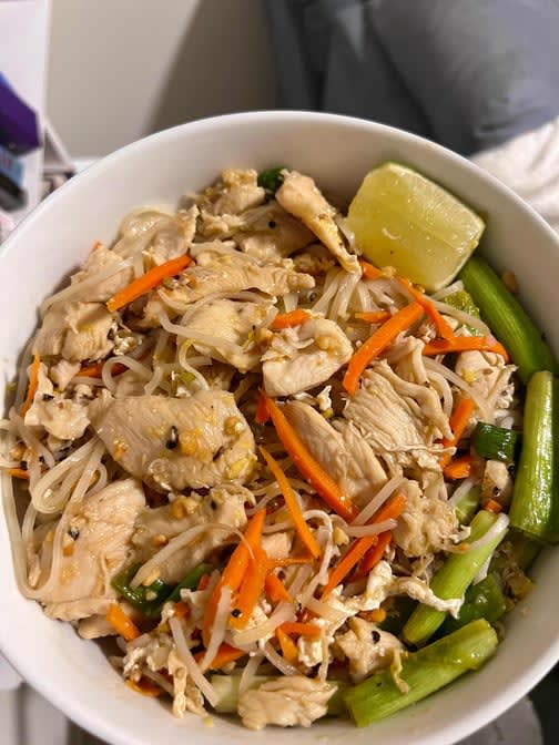 Chicken Pad Thai (Rice Noodles)