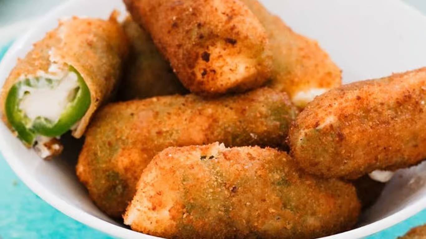 Large pepperoni w/ 10 pc. jalapeno poppers & 2-liter soda