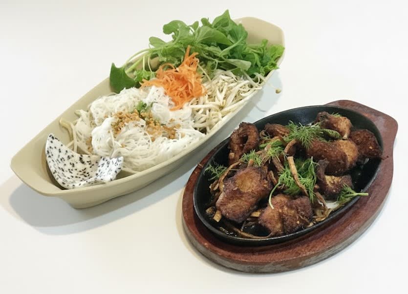 114. Turmeric Fish Filet on Sizzling Plate