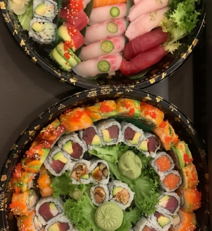 Sushi & Maki Roll for 4