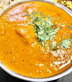 Chicken Tikka Masala + GARLIC NAN