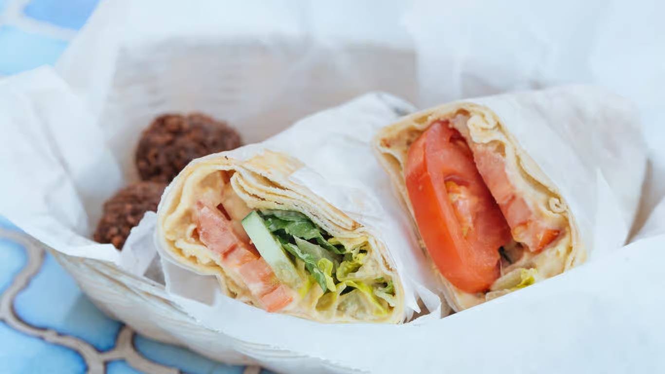 Garlic Chicken Pita Sandwich