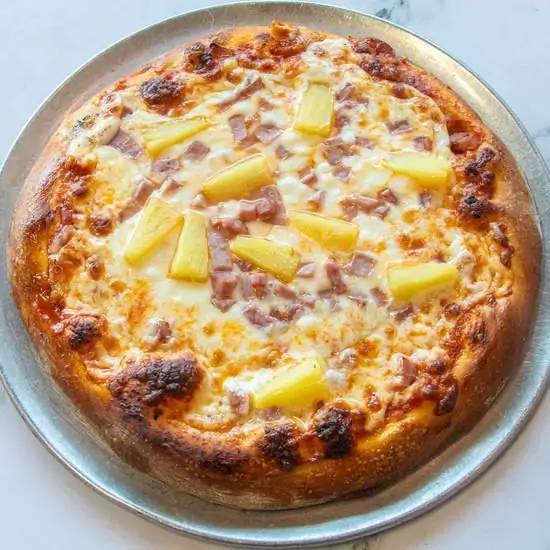 Hawaiian Pizza