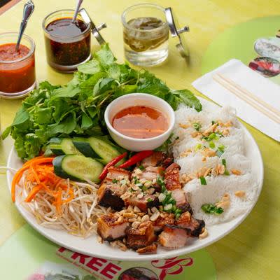 106. Grilled Pork w/Vermicelli