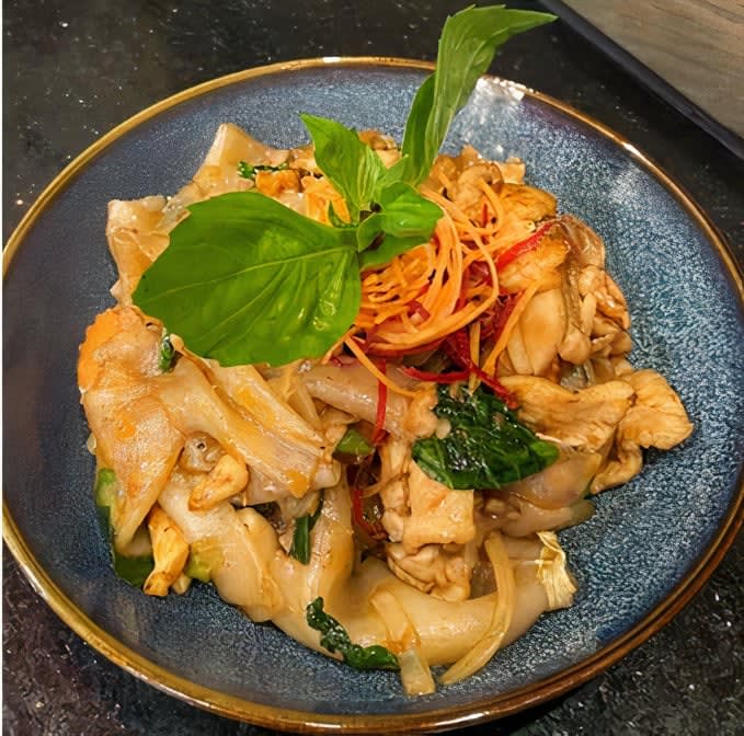 Drunken Noodle