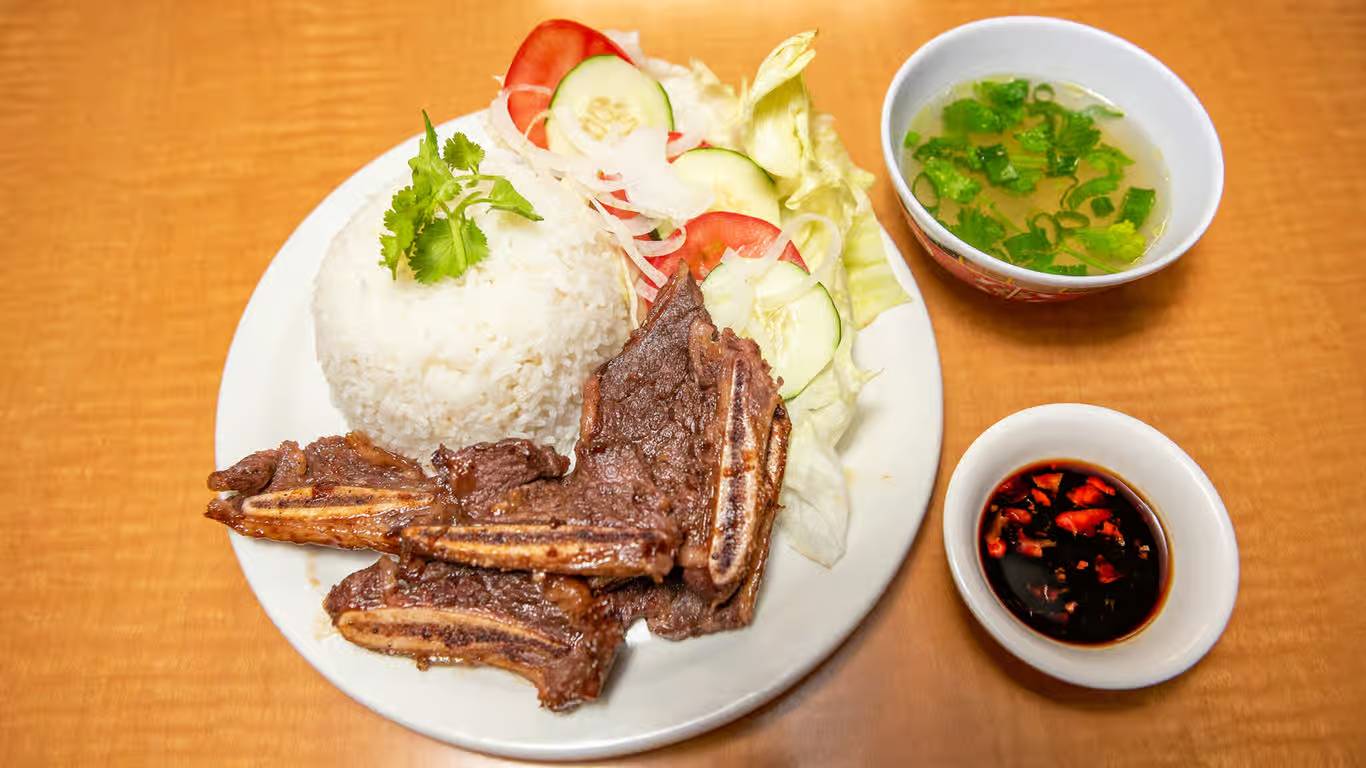 Bún Chả Giò