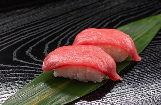 2 Piece Tuna