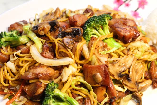 Chicken Yakisoba
